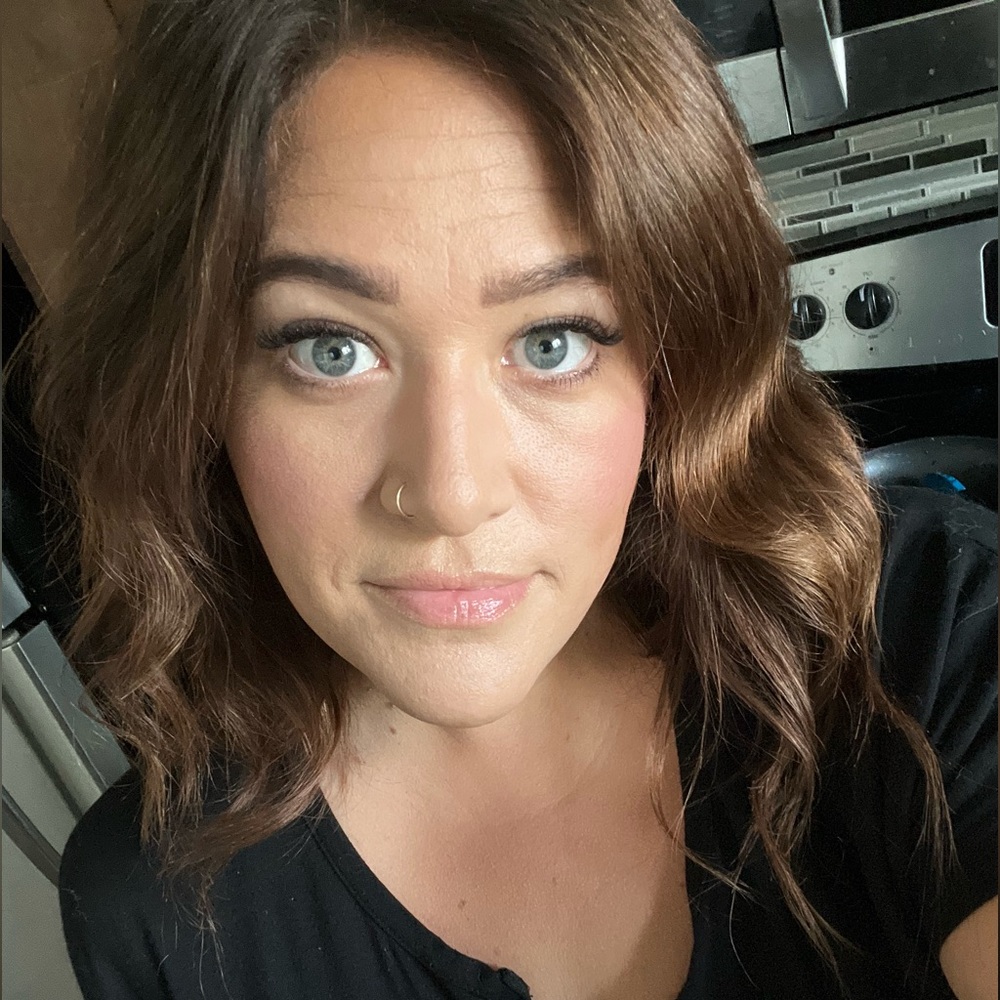 Meet your Posher, Vanessa